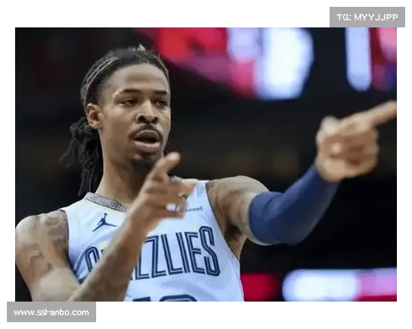 莫兰特复出首秀拥抱队友，伦敦赛更衣室发言表忠心