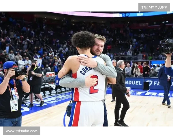 活塞崛起之谜:坎宁安转型组织核心激活球队进攻体系。 活塞崛起之谜:坎宁安转型组织核心激活球队进攻体系。